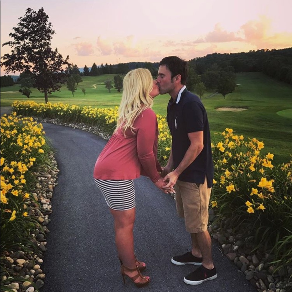 💁🏼MEET THE POSHER💕 - Picture 6 of 7